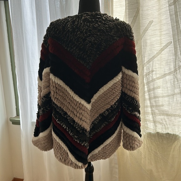 Closing shop! All offers considered! - Picture 3 of 5